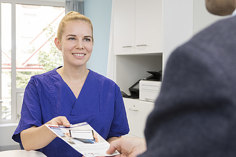 Knochenmark- und Stammzelltransplantation Empfang (KMT-Ambulanz)